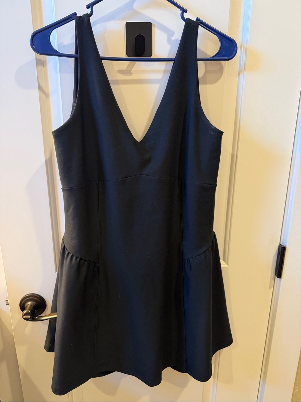 Abercrombie & Fitch YPB sculptLUX V-Neck Mini Dress